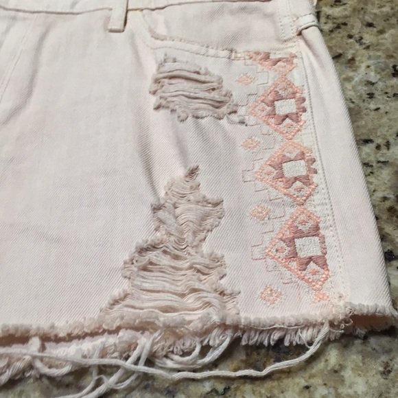 Hollister High Rise Short-Short - Picture 2 of 8